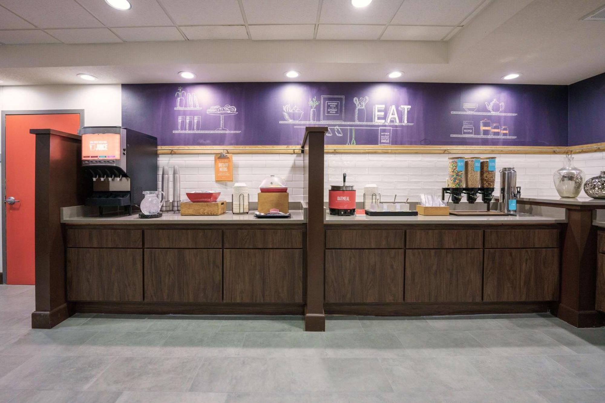 Hampton Inn Hays-North Of I-70 Eksteriør bilde