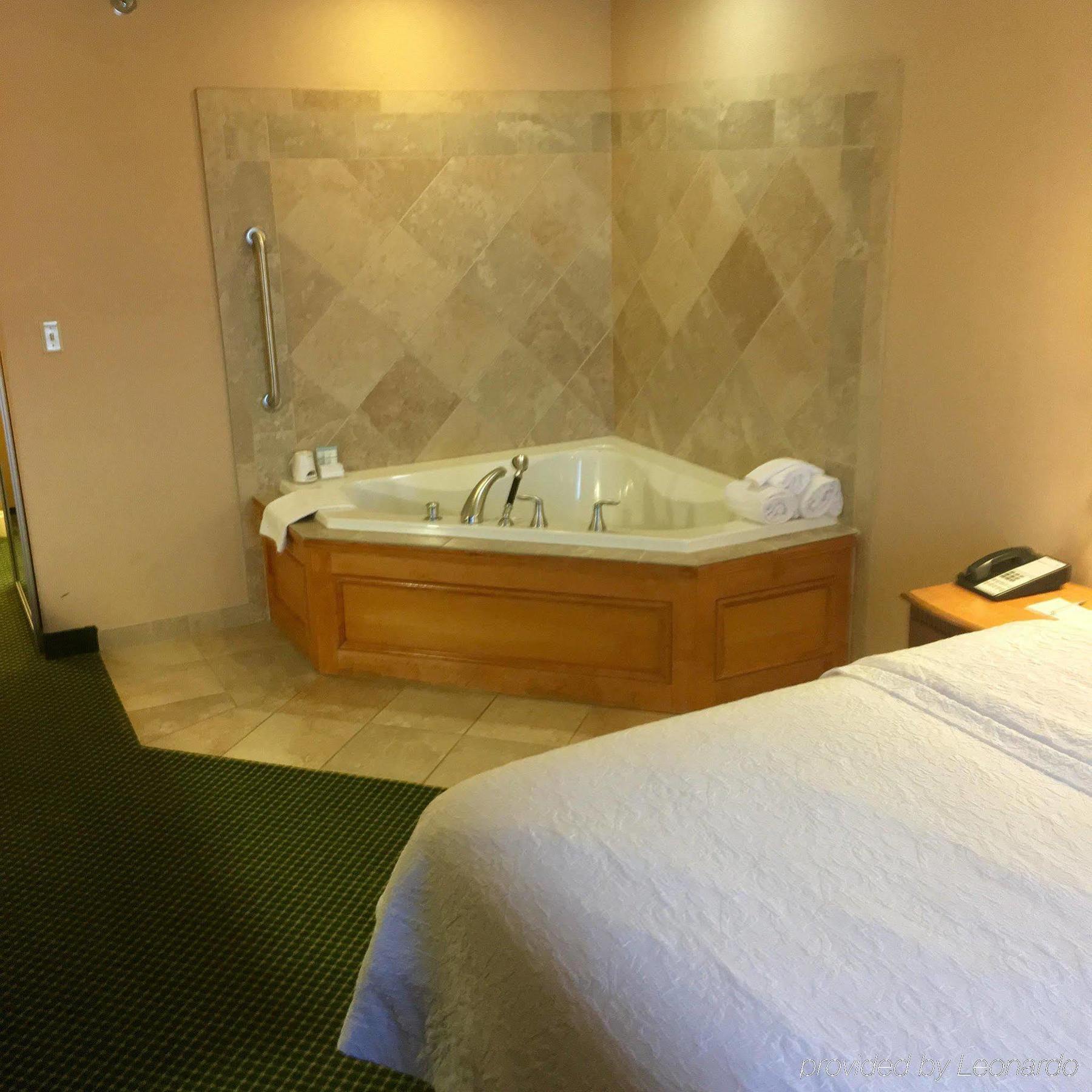 Hampton Inn Hays-North Of I-70 Eksteriør bilde